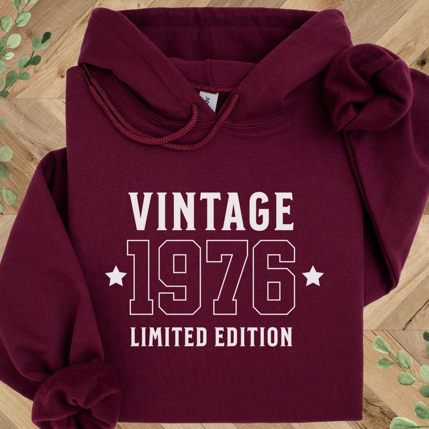 Vintage 1976 Hoodie – 50th Birthday Gift – Limited Edition 1976 Sweatshirt